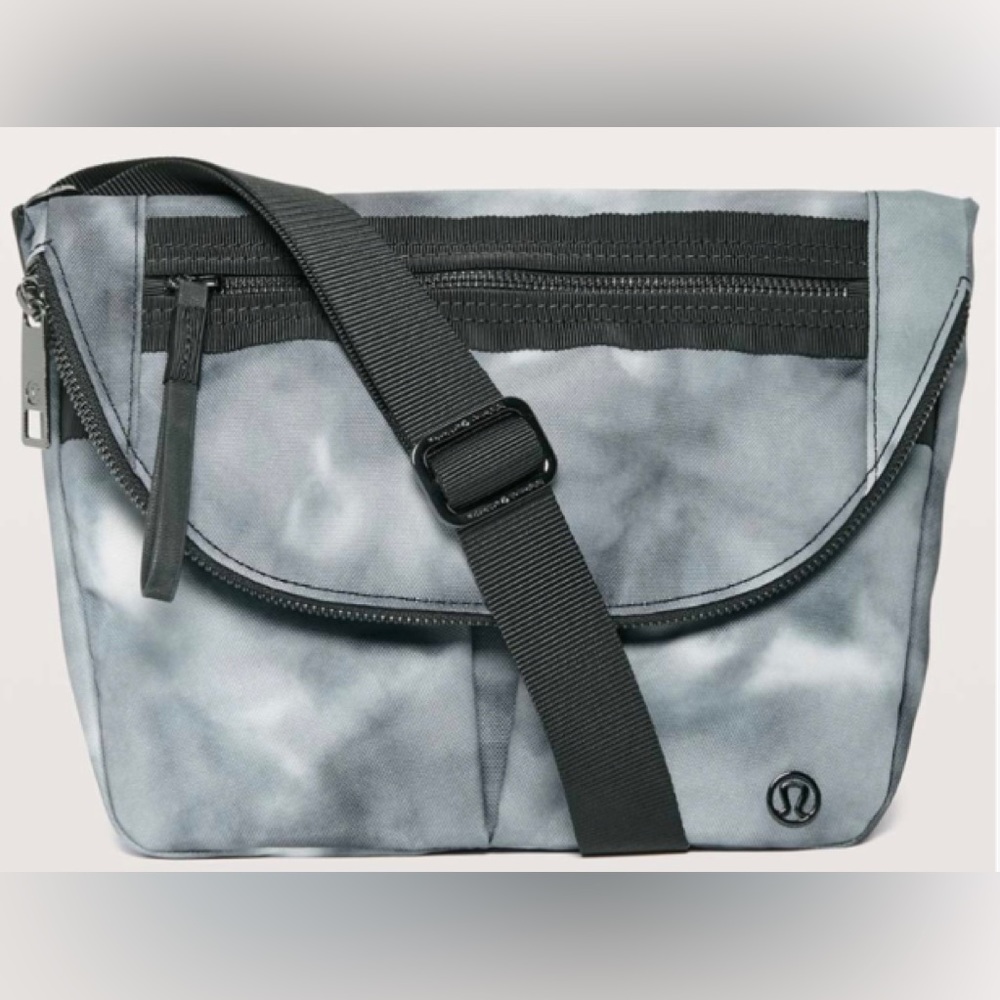 Lululemon Festival Bag II *5L Purse Tie Dye